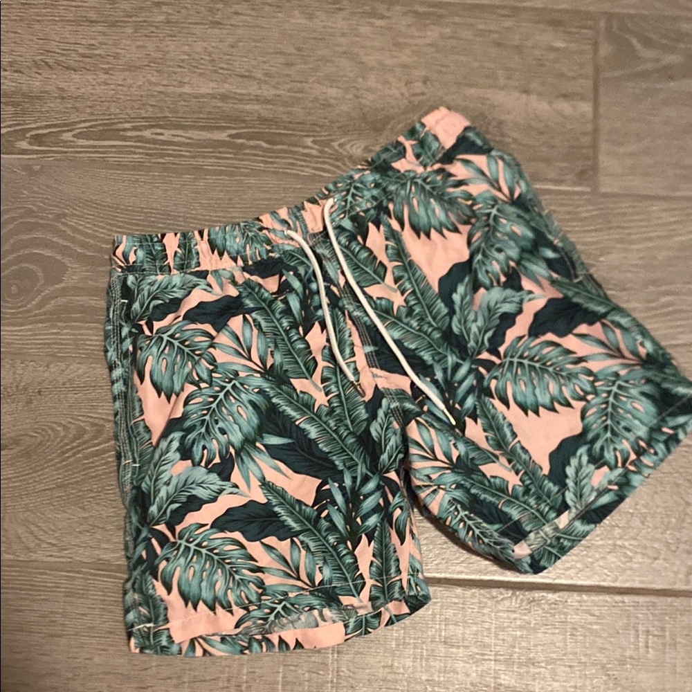 Tropical Leaf Print Men's Athletic Shorts